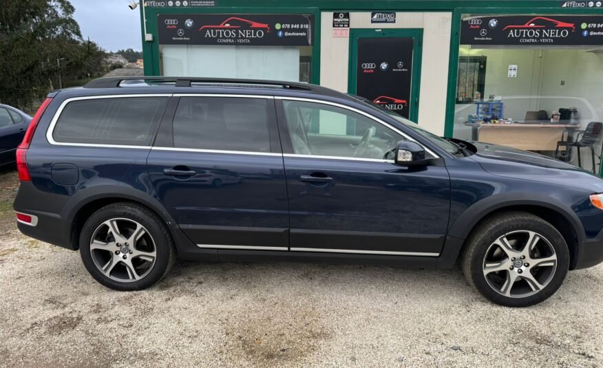 VOLVO XC 70 2.4 d5 momentum awd