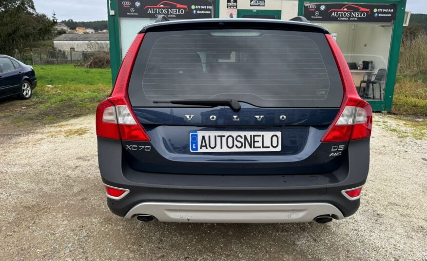 VOLVO XC 70 2.4 d5 momentum awd