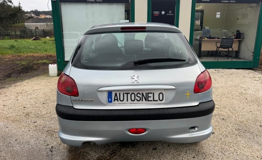 PEUGEOT 206 1.4