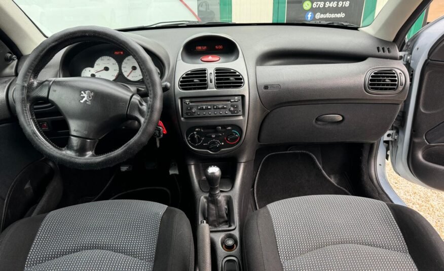 PEUGEOT 206 1.4