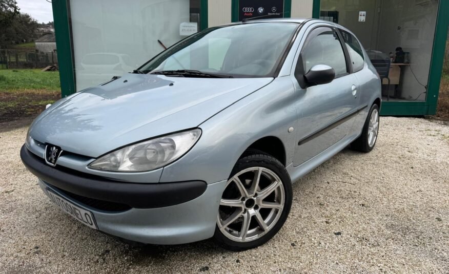 PEUGEOT 206 1.4