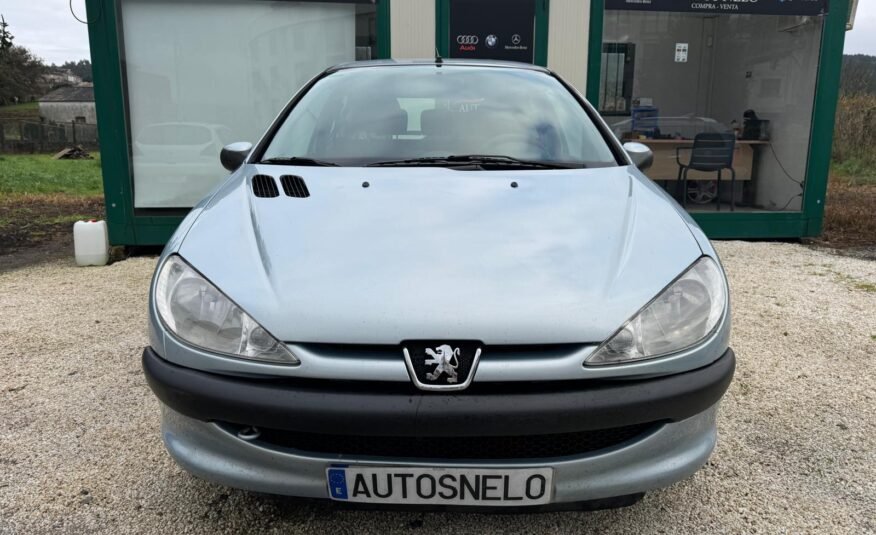 PEUGEOT 206 1.4