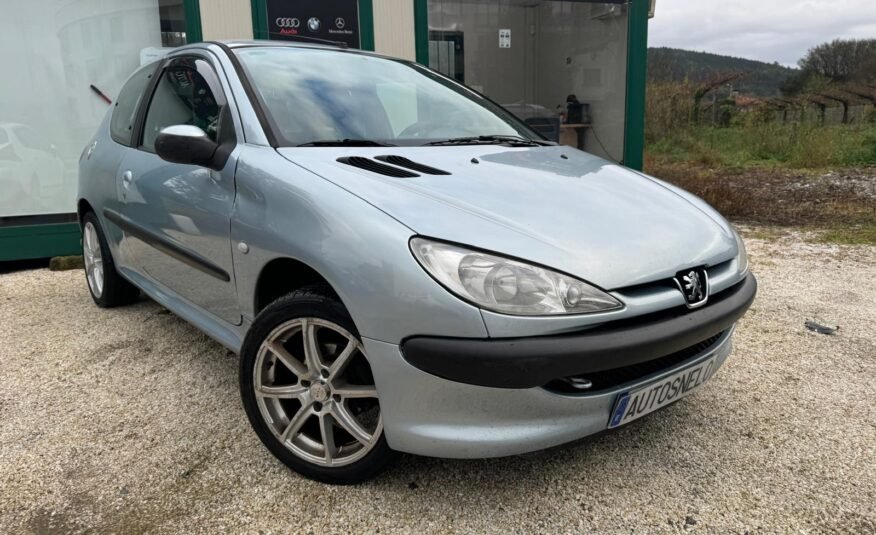 PEUGEOT 206 1.4