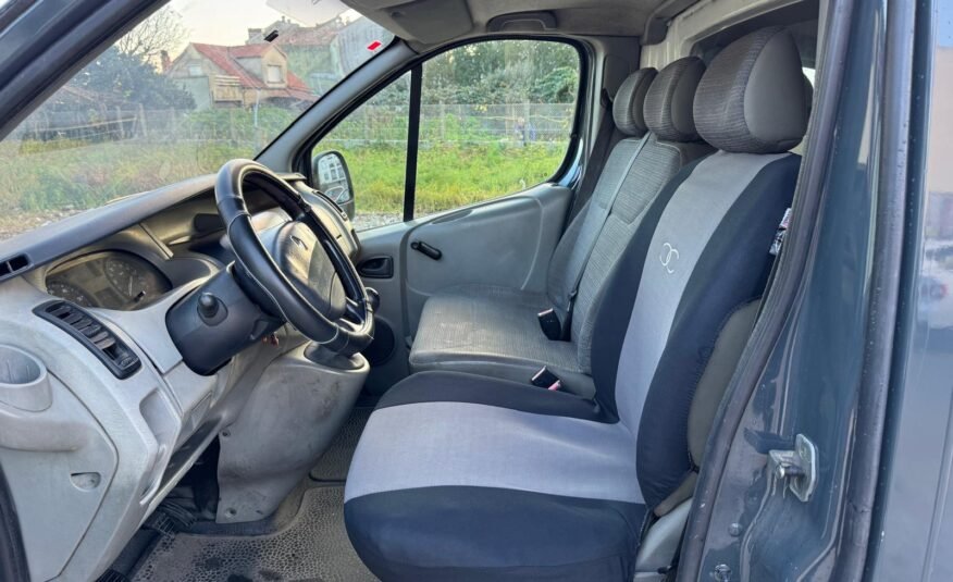 RENAULT TRAFIC 2.0DCI