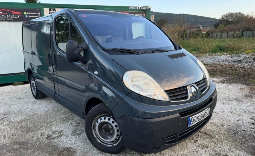 RENAULT TRAFIC 2.0DCI