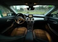 MERCEDES-BENZ CLA 220d