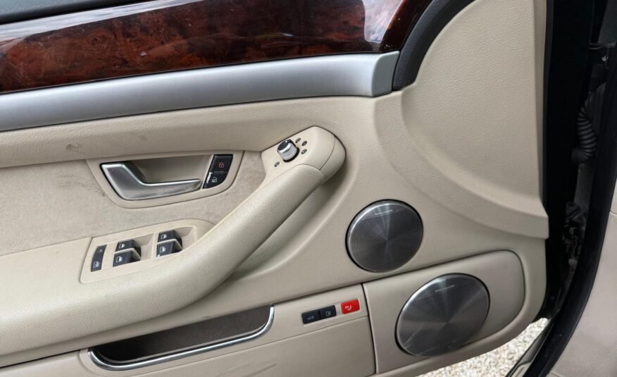 AUDI A8 3.0 TDI