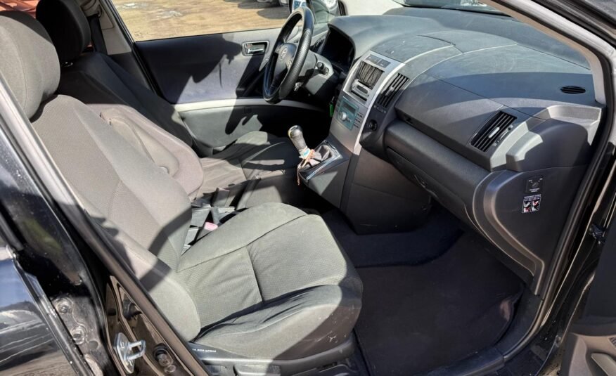 TOYOTA Corolla VERSO 2.2d4d