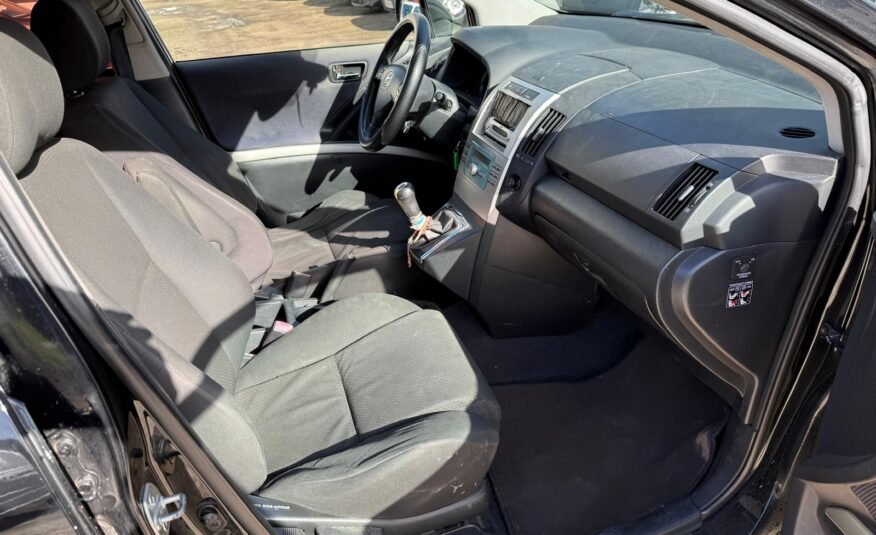 TOYOTA Corolla VERSO 2.2d4d