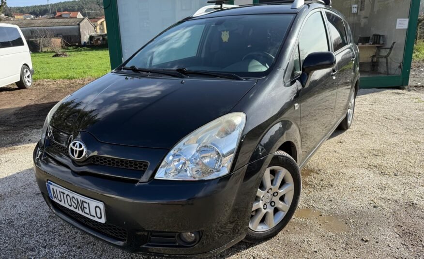 TOYOTA Corolla VERSO 2.2d4d