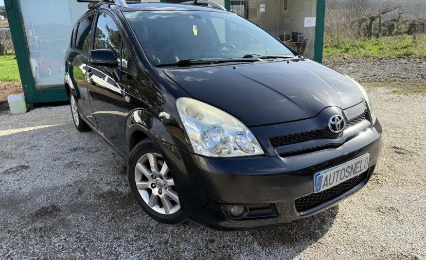 TOYOTA Corolla VERSO 2.2d4d