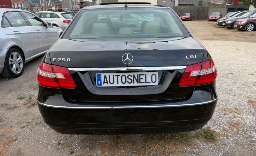 MERCEDES-BENZ E E250
