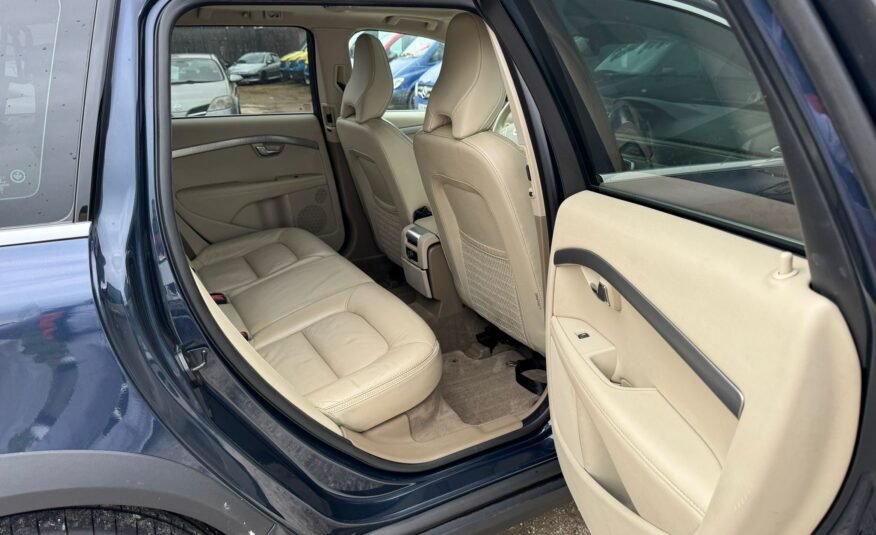 VOLVO XC70 2.4 AWD5