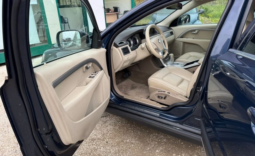 VOLVO XC70 2.4 AWD5