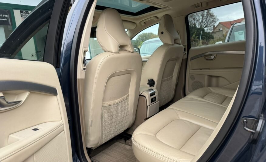 VOLVO XC70 2.4 AWD5