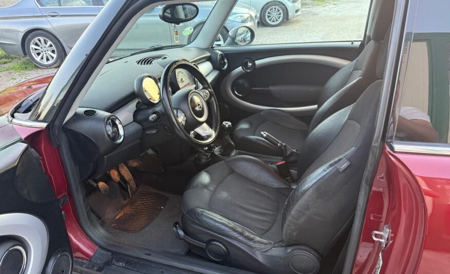MINI CLUBMAN 1.6