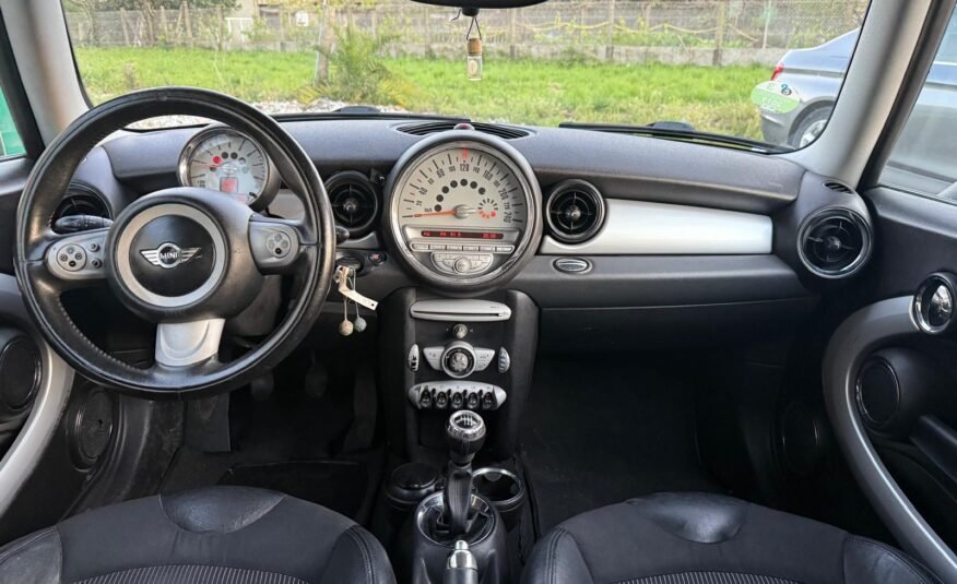 MINI CLUBMAN 1.6