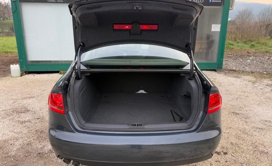 AUDI A4 2.0 TDI