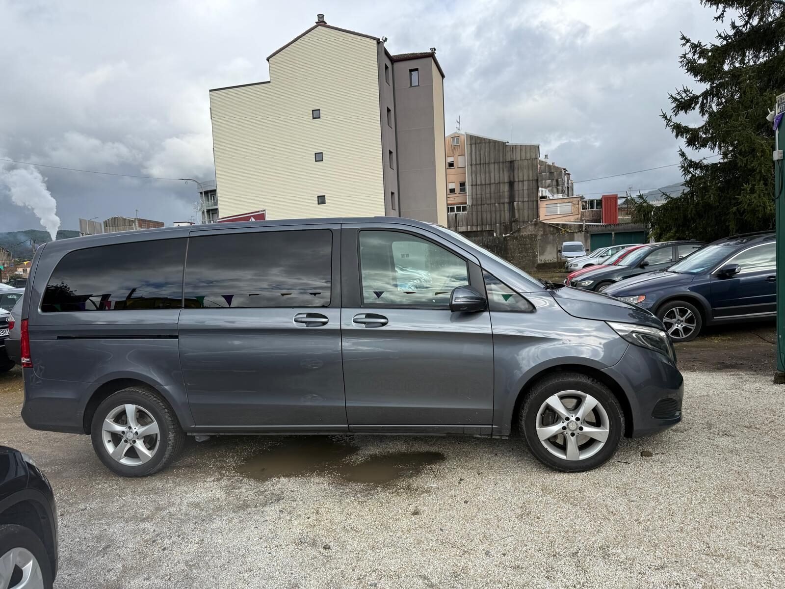 MERCEDES-BENZ V 220CDI