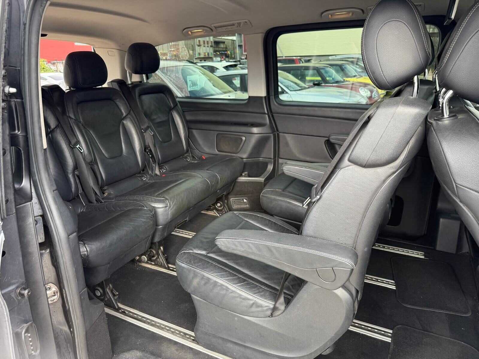 MERCEDES-BENZ V 220CDI