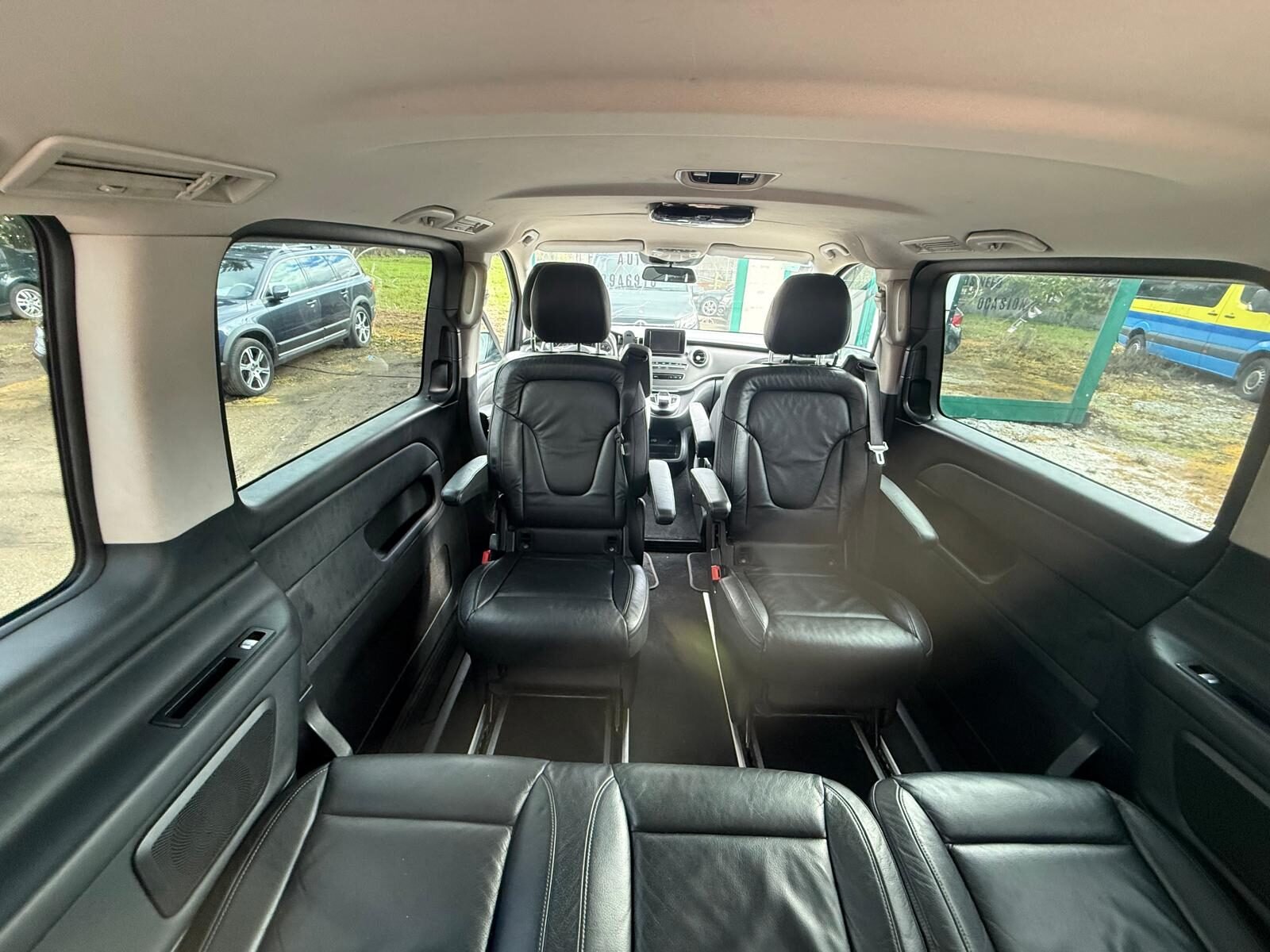 MERCEDES-BENZ V 220CDI