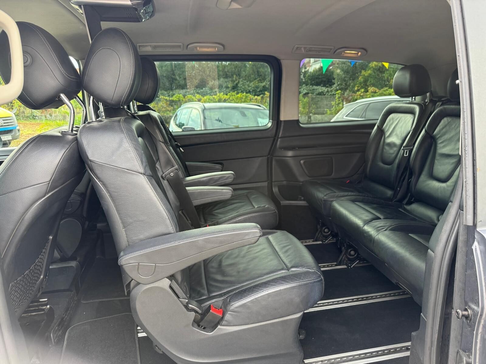 MERCEDES-BENZ V 220CDI