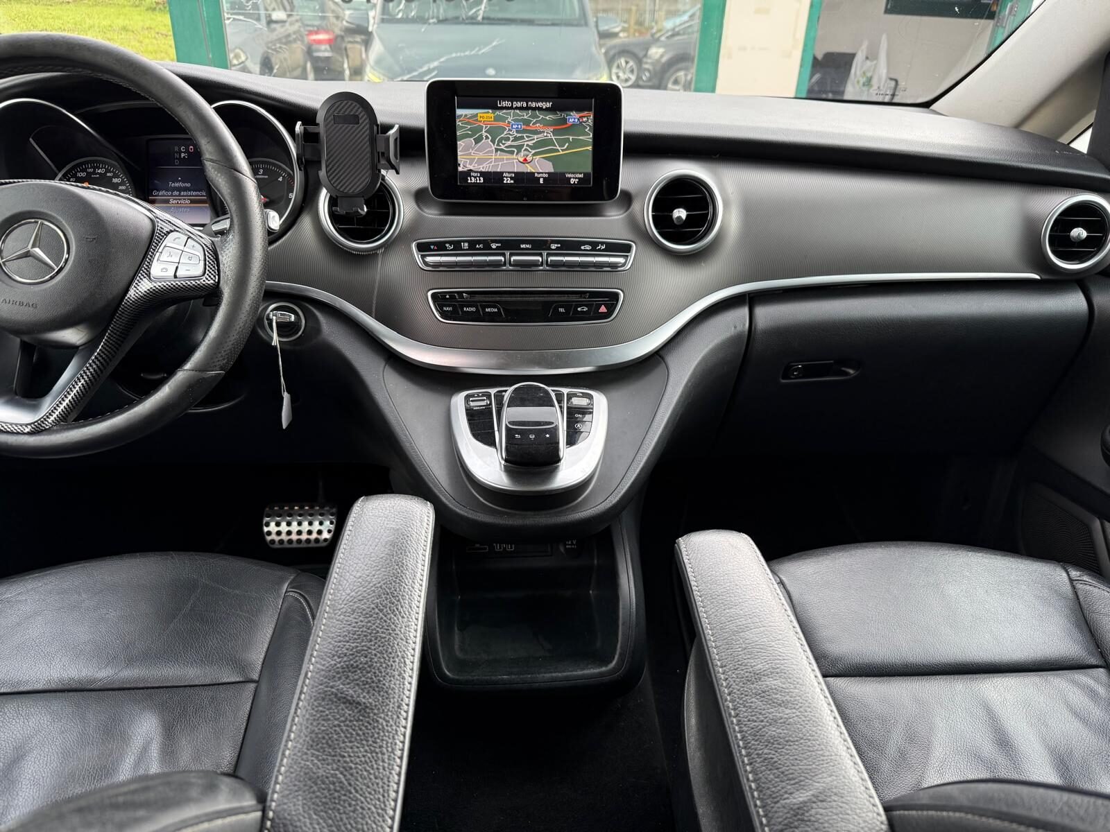 MERCEDES-BENZ V 220CDI