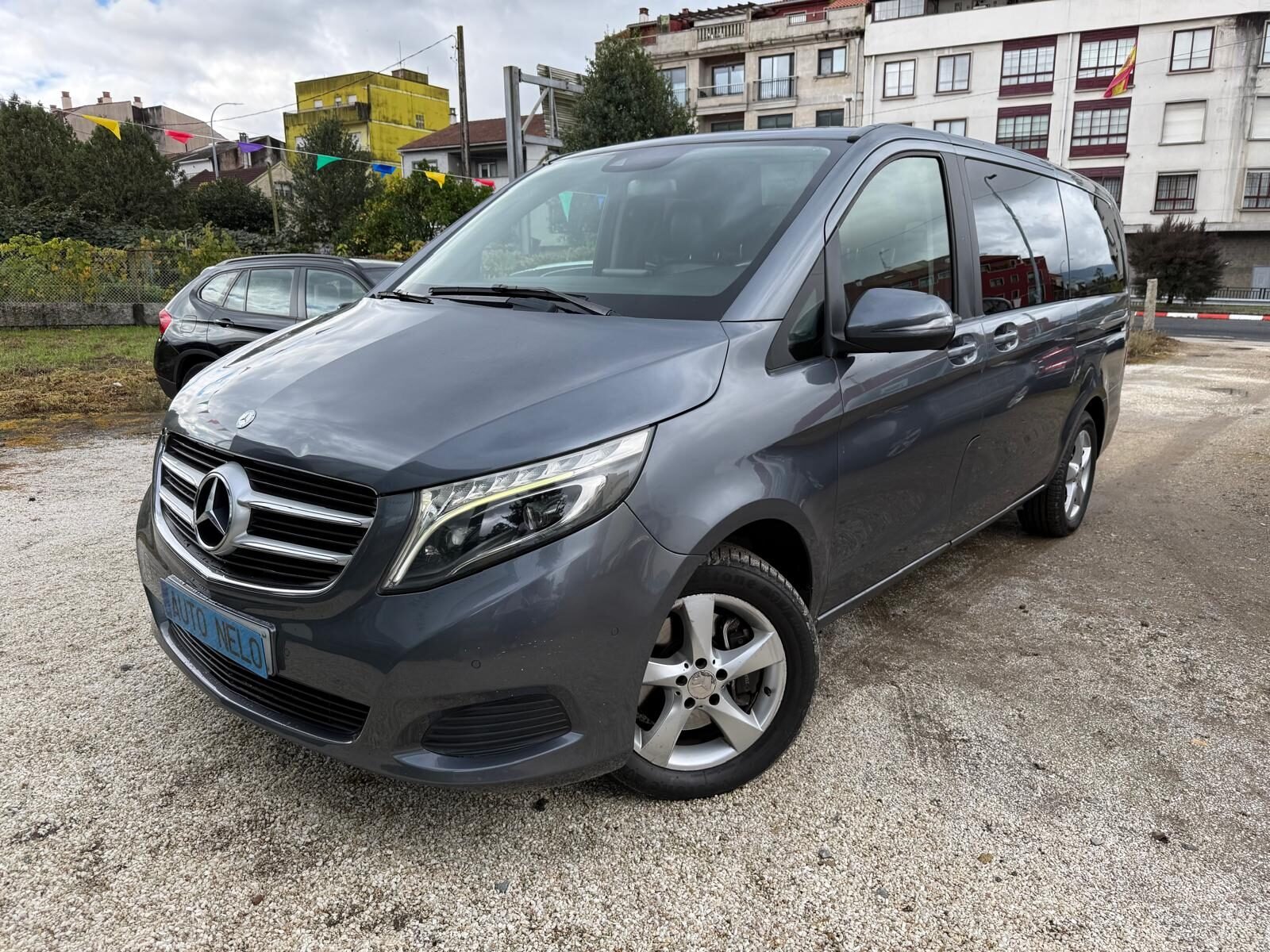 MERCEDES-BENZ V 220CDI