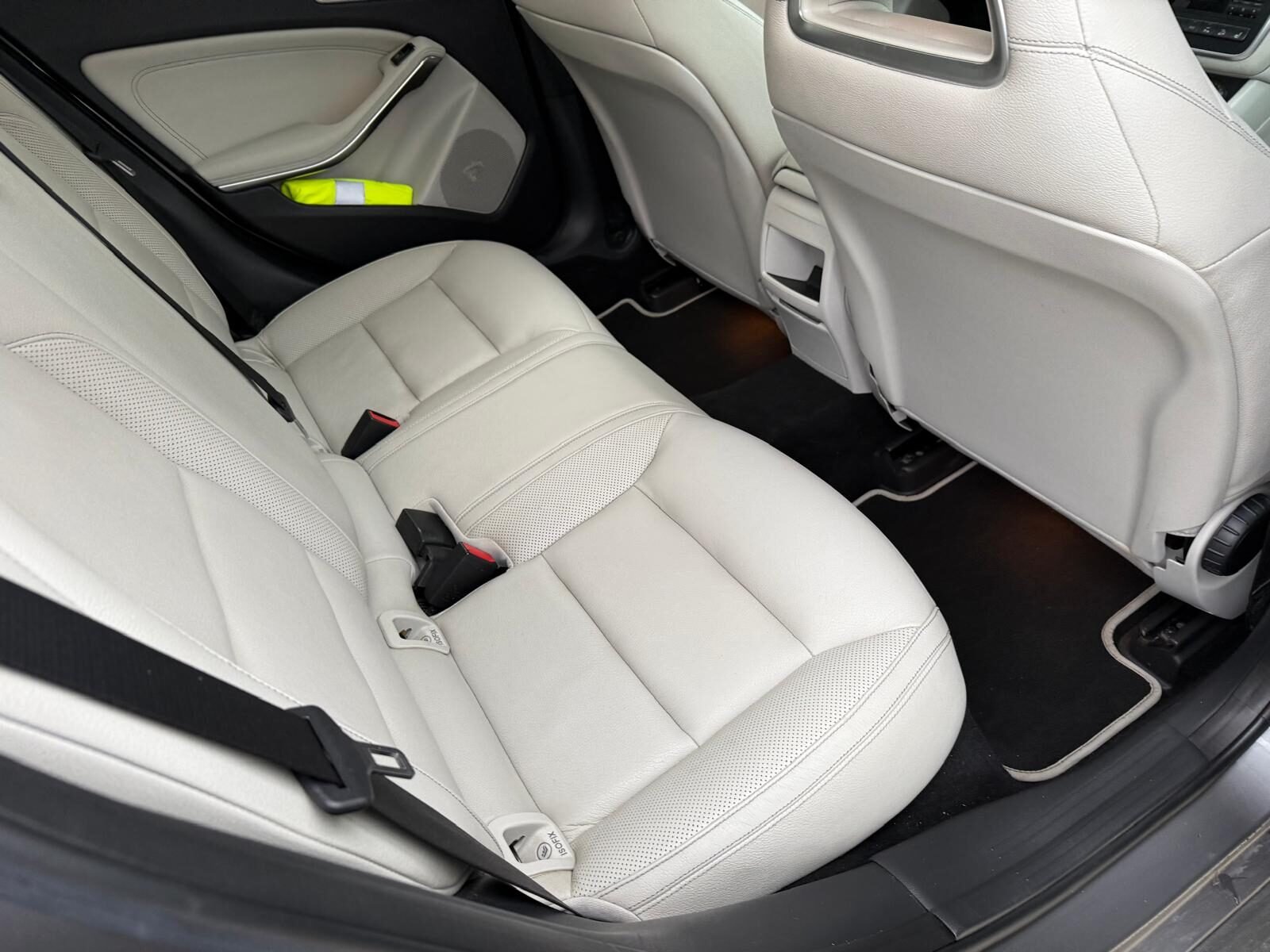 MERCEDES-BENZ GLA 220 CDI AMG