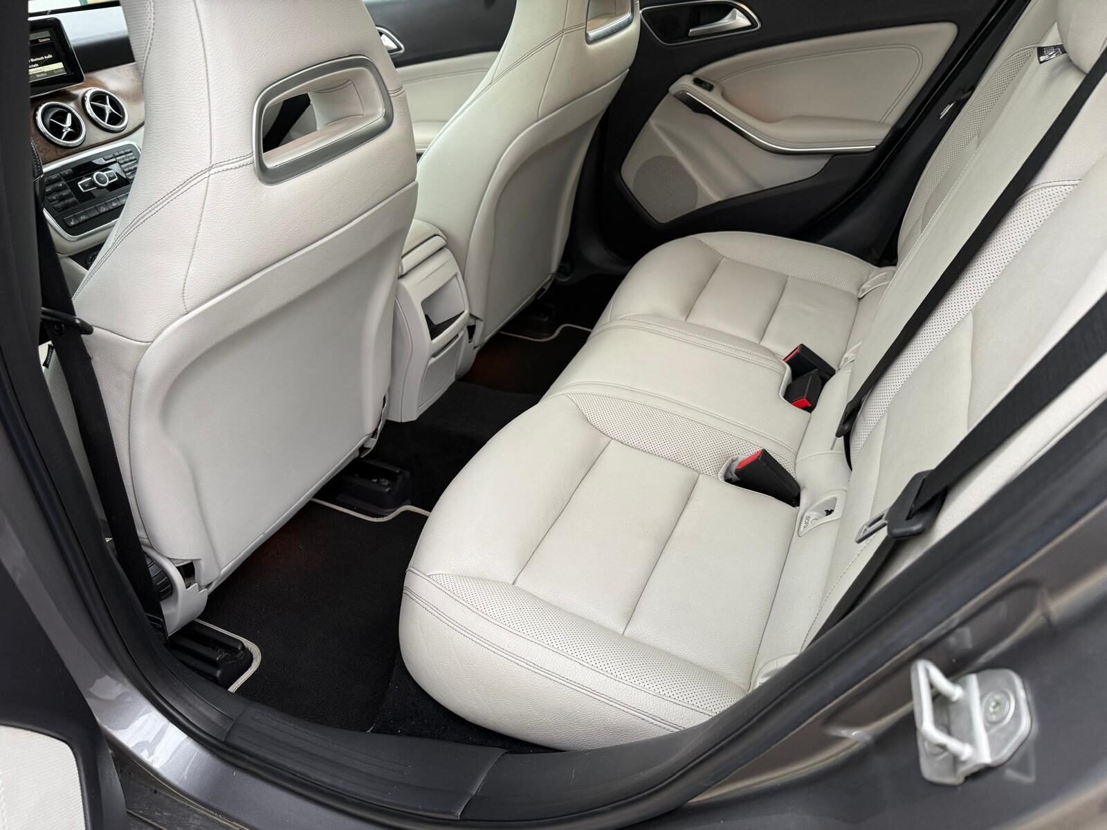 MERCEDES-BENZ GLA 220 CDI AMG