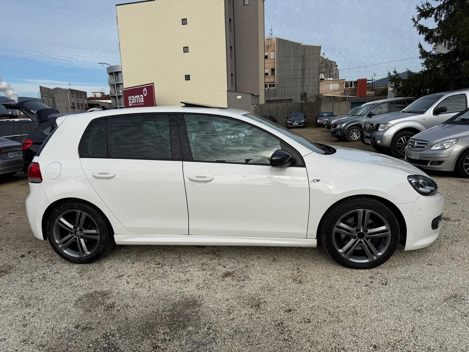 VOLKSWAGEN golf 14. tsi