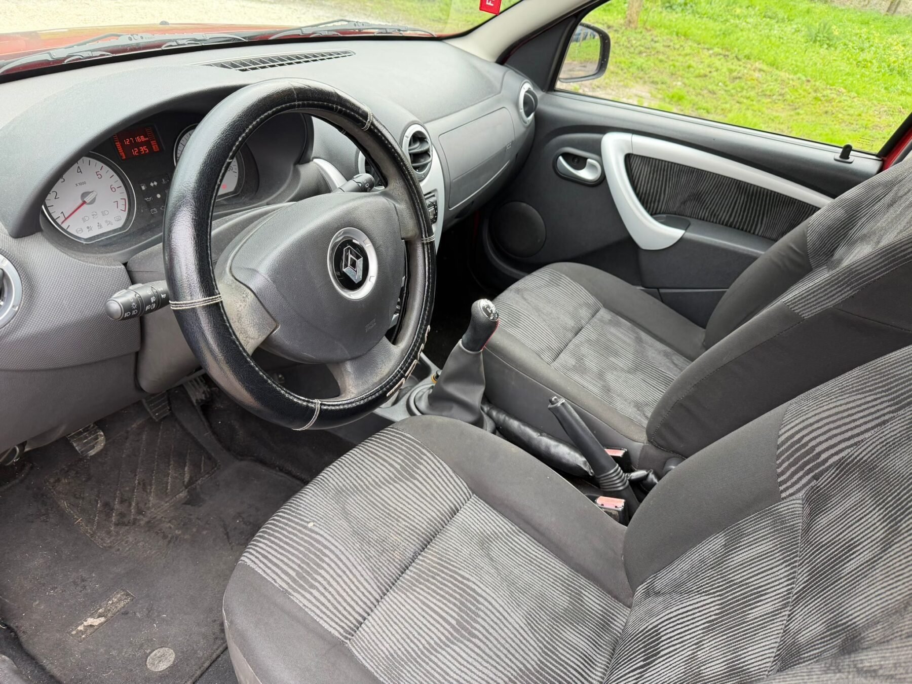 DACIA sandero 1.5 dci